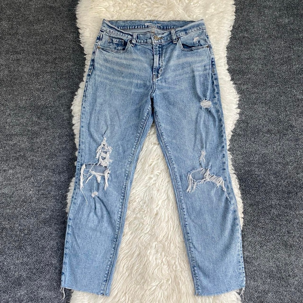 OLD NAVY MEDIUM WASH DISTRESSED DENIM JEANS BOYFRIEND MID RISE GRUNGE ALT EDGY